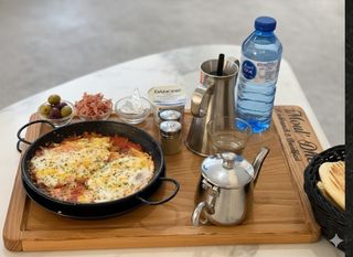 Huevos Con Aceitunas (Completo)