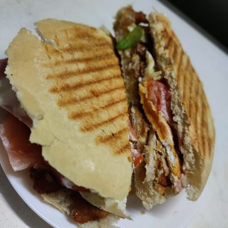 Campero Especial De Pollo