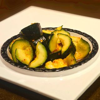 Cetrioli fracassati piccanti