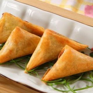 79. Triangle al curry  4pz