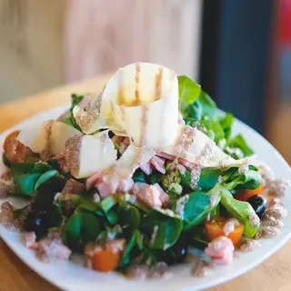 Ensalada De Canónigos Con Vinagreta De Nueces