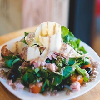 Ensalada De Canónigos Con Vinagreta De Nueces