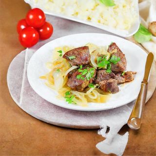 Wątróbka drobiowa z cebulą