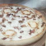 PIZZA CARBONARA   (Mediana)