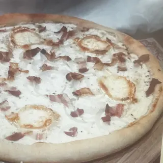 PIZZA CARBONARA  (Mediana)
