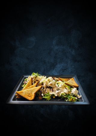 Pohovana pileća salata