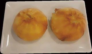 Pan Chino Frito Relleno De Verdura Y Carne De Cerdo