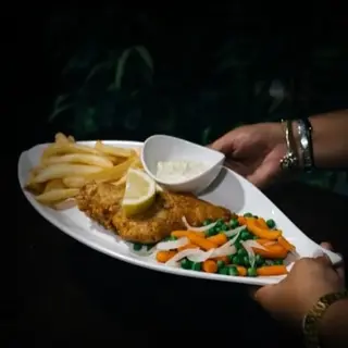 Fish & Chips (Battered Golden fish)