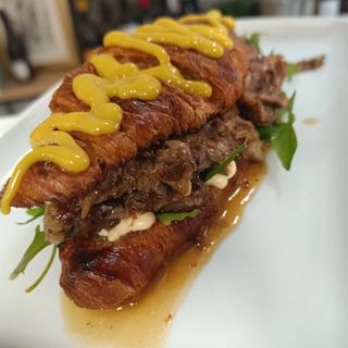 Croissant de rabo de toro