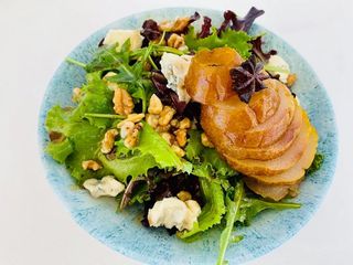 Salada de Pêra Rocha em Porto Branco