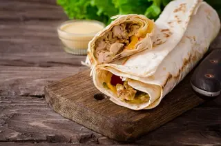 Tortilja sa piletinom i pomfrit 350gr