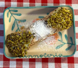 Cannolo cu fistic