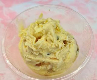 Una pallina in coppetta