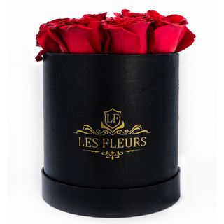 Box negro floral deluxe con 7 a 9 rosas rojas frescas premium