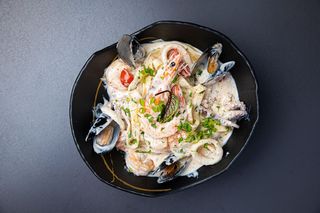 Tagliatelle cu fructe de mare