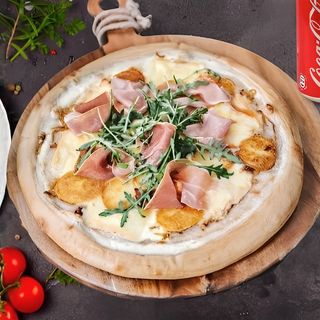 Pizza Charcuterie+Soda