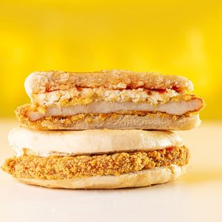 Mollete de Pollo Crujiente con Salsa de Chile Dulce