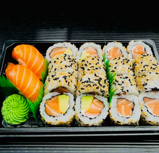 Menu 9 Salmão Lovers 18 Peças