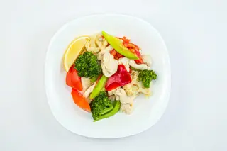 Курица тушеная с припущенными овощами (300 гр.)
