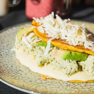 CACHAPA REINA PEPIADA