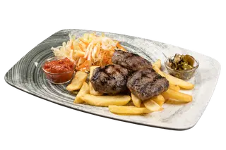 Домашни пържени кюфтенца с вкусна гарнитура (350г)
