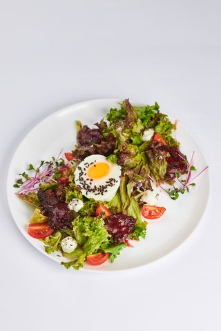 Теплий салат з печінкою (200г)