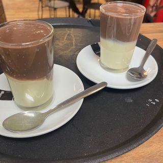 Chocolate caliente con chocolate blanco 