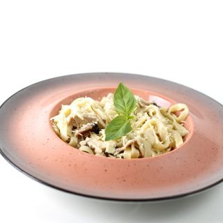 Паста з куркою та грибами (170г)