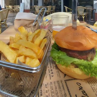 Combo De Hamburguesa Angus Beef Burg