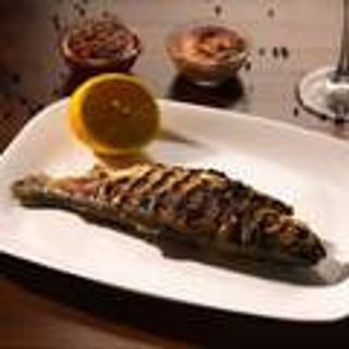 PĂSTRĂV LA GRĂTAR