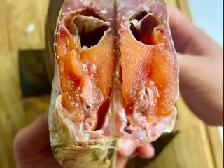 Тарань з ікрою без луски Розмір М (150-200г)  (1шт)