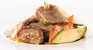 193 Manzo con funghi e bambù