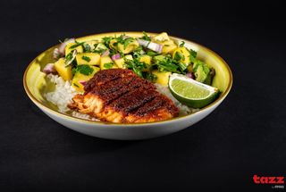 Bol cu somon şi mango