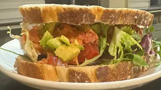 Sándwich De Salmón
