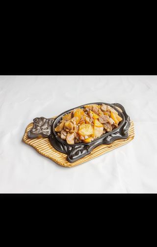 Vitello con patate alla piastra