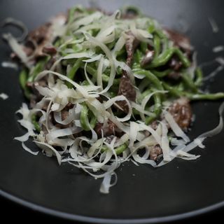 Паста со шпинатом и говядиной