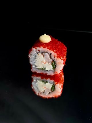 Рол Філадельфія з креветкою в ікрі тобіко (295г)