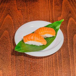 Nigiri salmón (2 uds.)