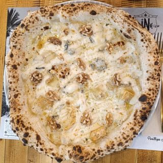 Gorzonzola, nueces y miel 