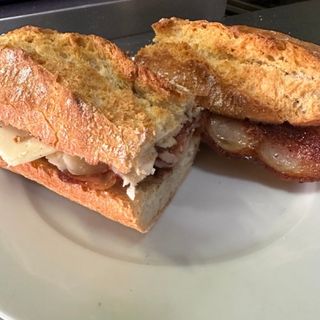 Bocadillo De Pollo (Grande)