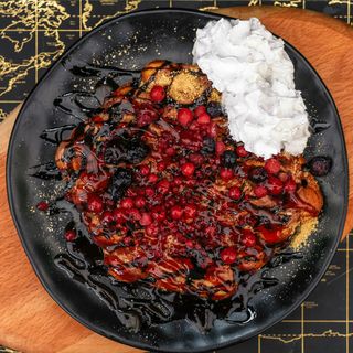 Waffle sa bobičastim voćem