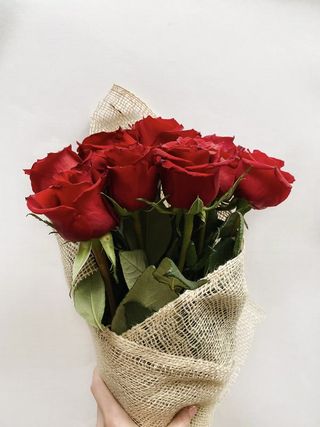 10 წითელი ვარდი / 10 Red roses