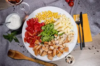 Salata cu pui