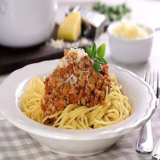 Espaguettis A La Boloñesa