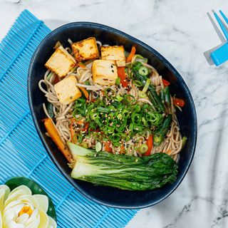 Soba Vegan in sos Sweet Sour