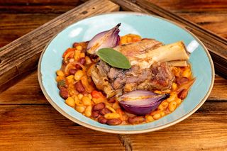 Ciolan de porc la cuptor