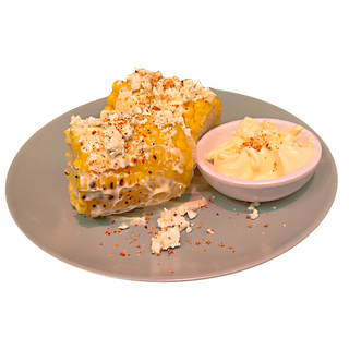 Mazorca de maíz con queso, chile y mayonesa