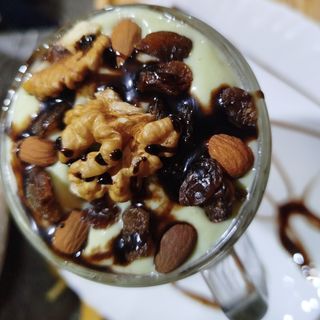 Jus D'avocat Et Fruits Secs