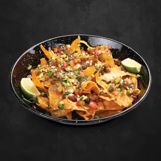 Nachos cu vită și salsa din legume