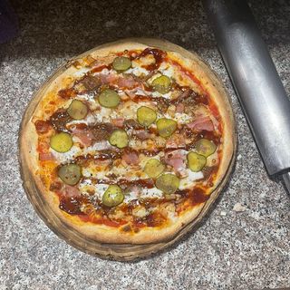 Pizza Mediana  Redonda (33 Cm.)